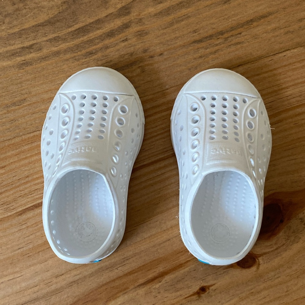 NATIVE BRAND SHOES - WHITE